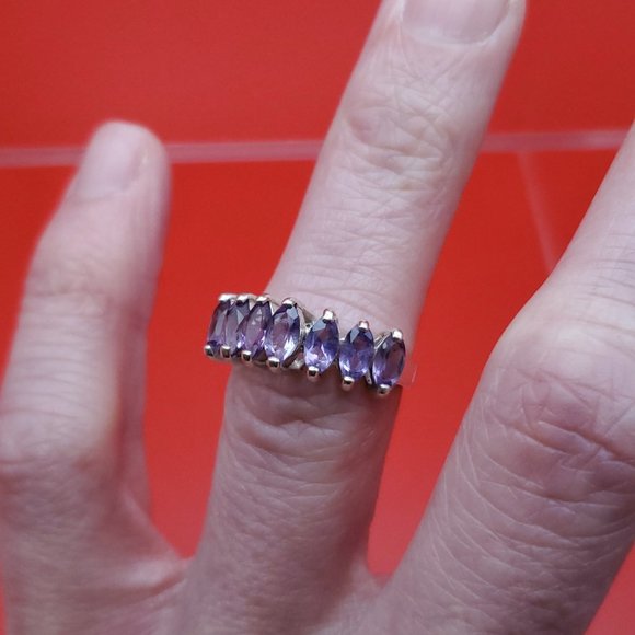 Size 6 925 Sterling Silver Seven Marquise Amethyst Gems Ring - Picture 3 of 9